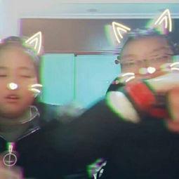 吃瓜娱乐手势舞,跟随吃瓜娱乐手势舞，一起摇摆快乐时光