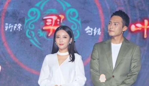 吃瓜神进娱乐圈,从瓜田到娱乐圈的华丽转身